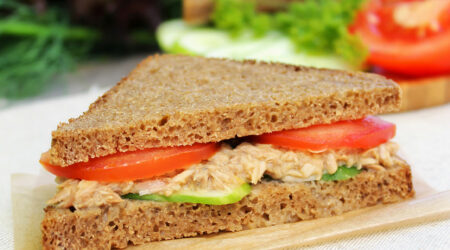 7 nutritious snacks that kids will enjoy