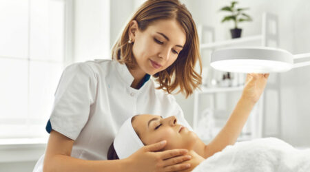 8 Signs of Skin Problems That Require Expert Consultation