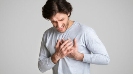 Top 9 Signs of Poor Blood Circulation and Management Tips